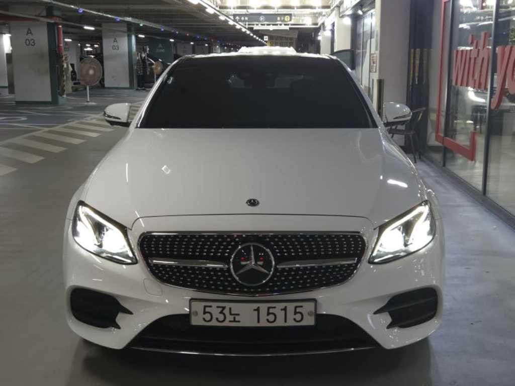 벤츠 E 클래스 E-클래스 W213 E350 4MATIC AMG LINE 이미지 2