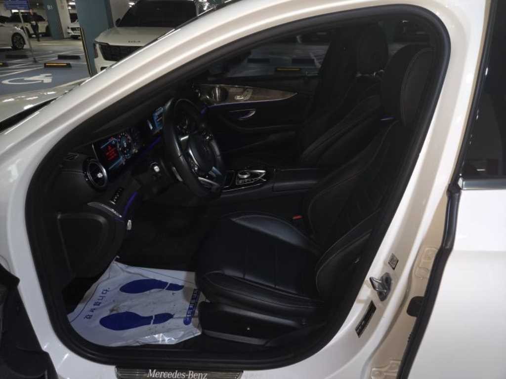 벤츠 E 클래스 E-클래스 W213 E350 4MATIC AMG LINE 이미지 6