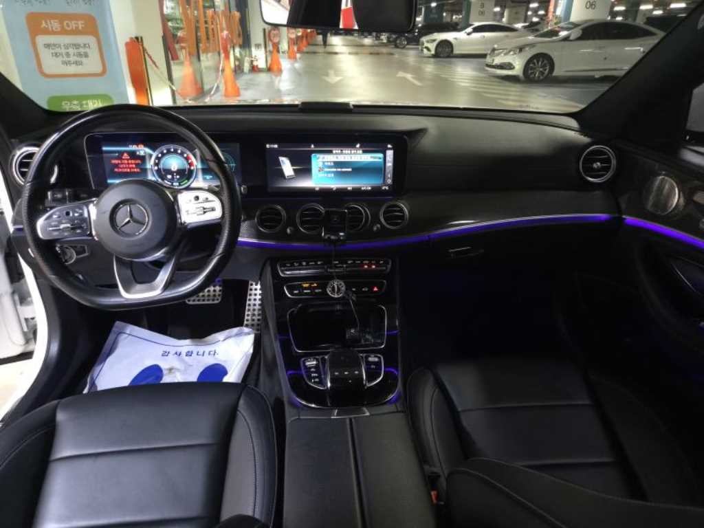 벤츠 E 클래스 E-클래스 W213 E350 4MATIC AMG LINE 이미지 8
