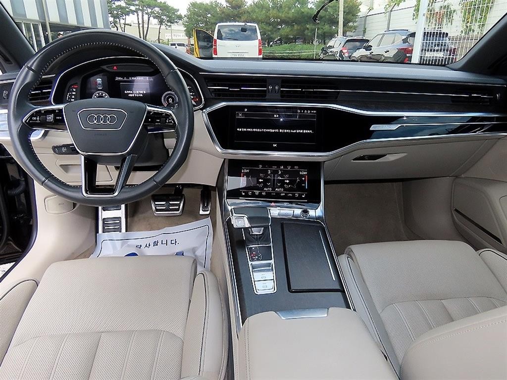 아우디 A7 A7 (4K) 55 TFSI 콰트로 프리미엄 이미지 7