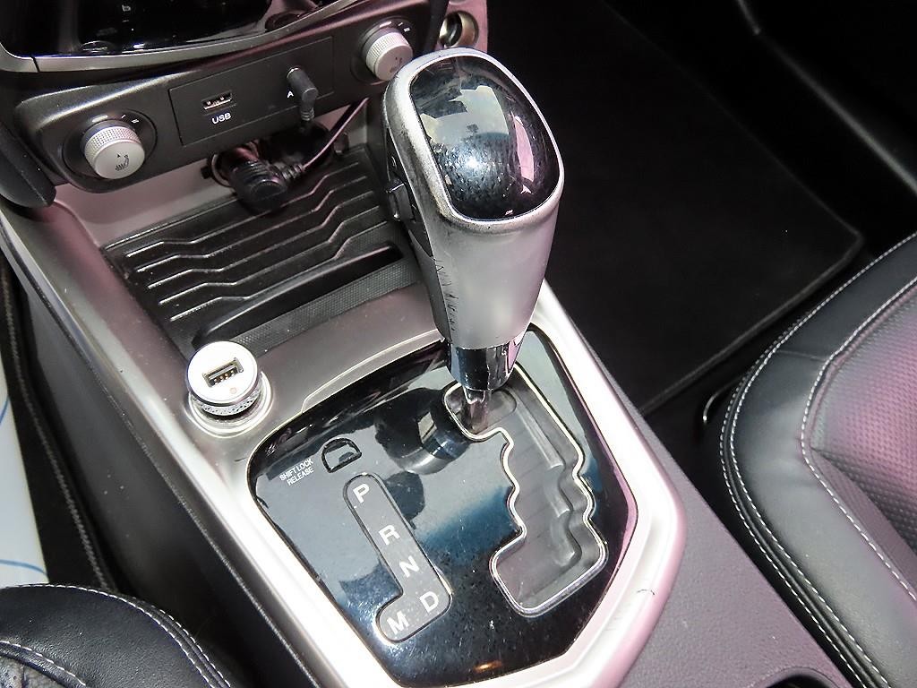 KG모빌리티(쌍용) 티볼리 디젤 2WD 1.6 VX 이미지 10