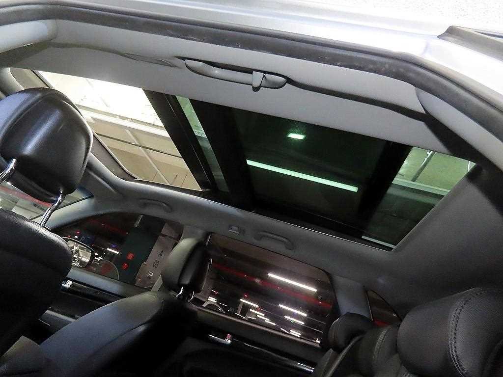 기아 쏘렌토 뉴 쏘렌토 R 2WD 2.0 TLX 스페셜 이미지 16