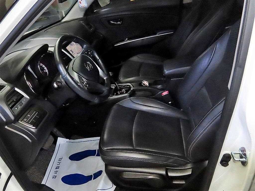 KG모빌리티(쌍용) 티볼리 티볼리 아머 2WD 가솔린 VX 이미지 7