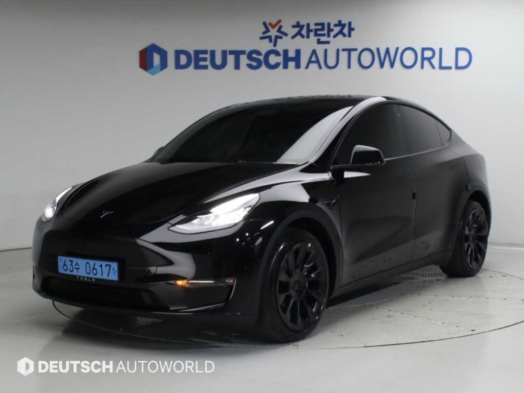 테슬라 모델 Y 롱 레인지 이미지 1