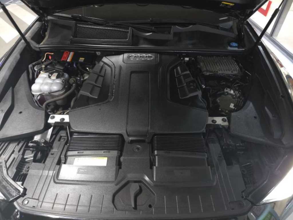 아우디 Q8 45 TDI 콰트로 프리미엄 이미지 19