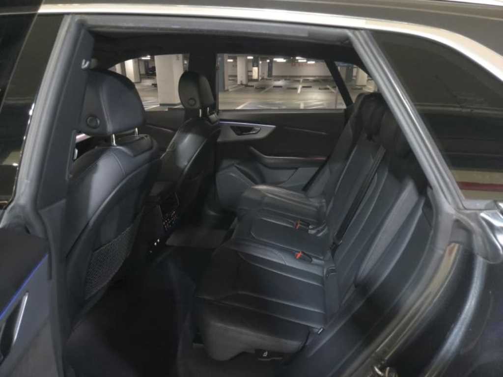 아우디 Q8 45 TDI 콰트로 프리미엄 이미지 7