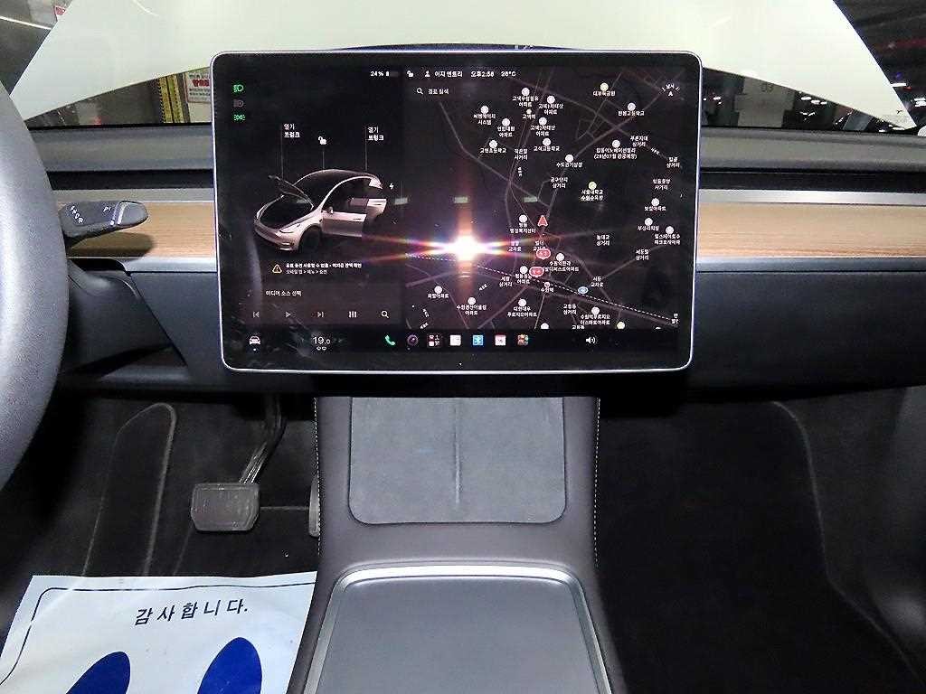 테슬라 모델 Y 롱 레인지 이미지 11