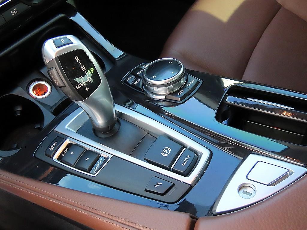 BMW 5시리즈 5시리즈 (F10) 520d 이미지 11