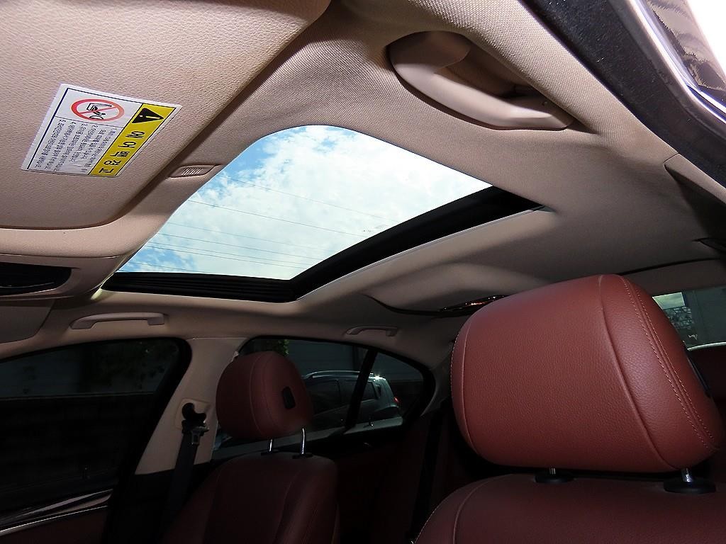 BMW 5시리즈 5시리즈 (F10) 520d 이미지 17