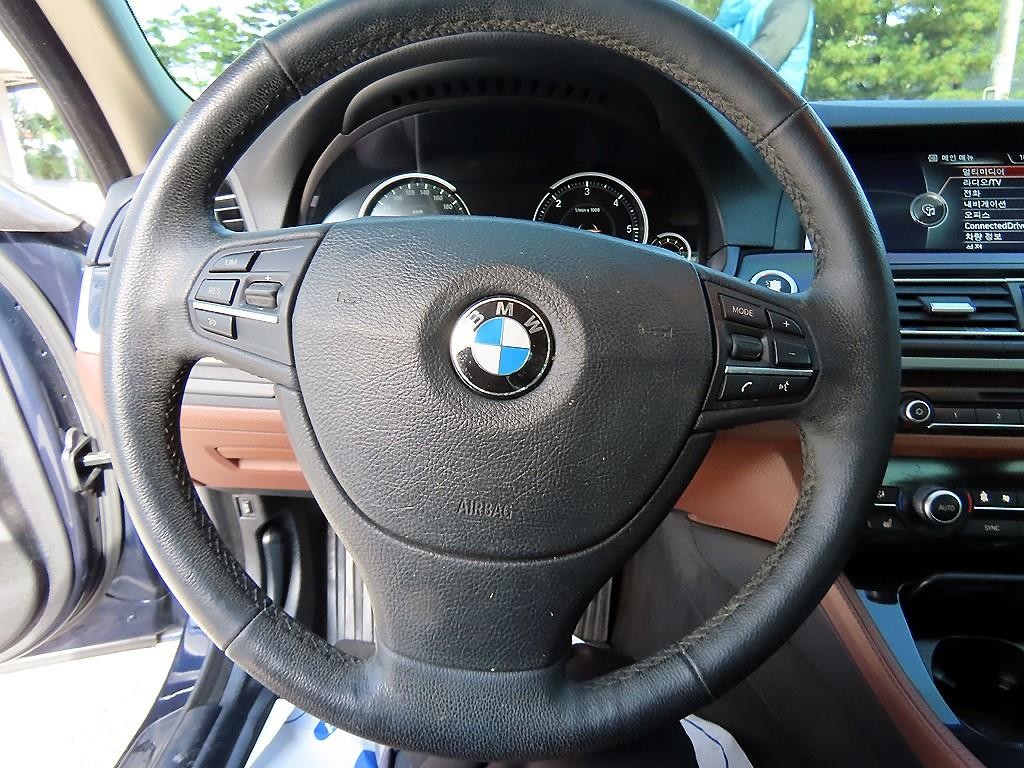 BMW 5시리즈 5시리즈 (F10) 520d 이미지 8