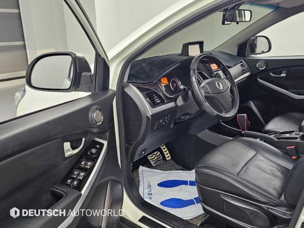 KG모빌리티(쌍용) 코란도 뉴코란도C 2WD 2.2 익스트림 이미지 11
