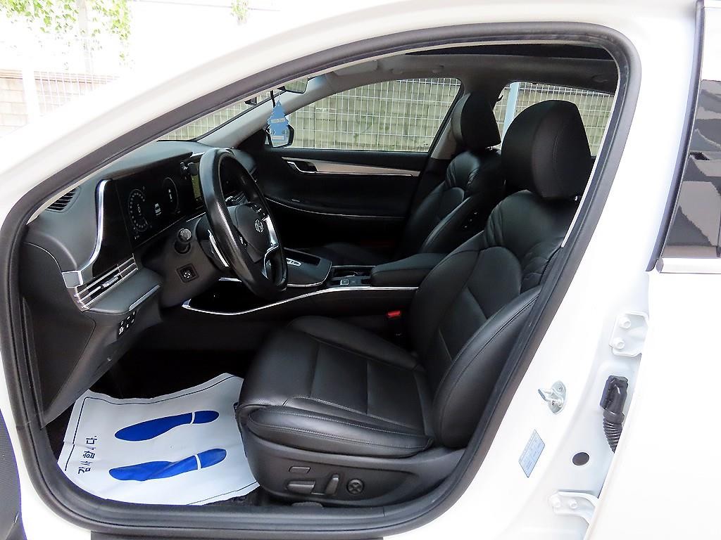 현대 그랜저 더 뉴 그랜저 IG 하이브리드 캘리그래피 이미지 5