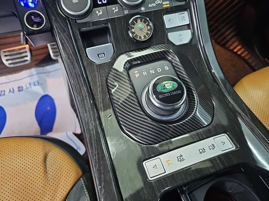 랜드로버 레인지로버 이보크 2.0 TD4 컨버터블 HSE 다이나믹 이미지 8