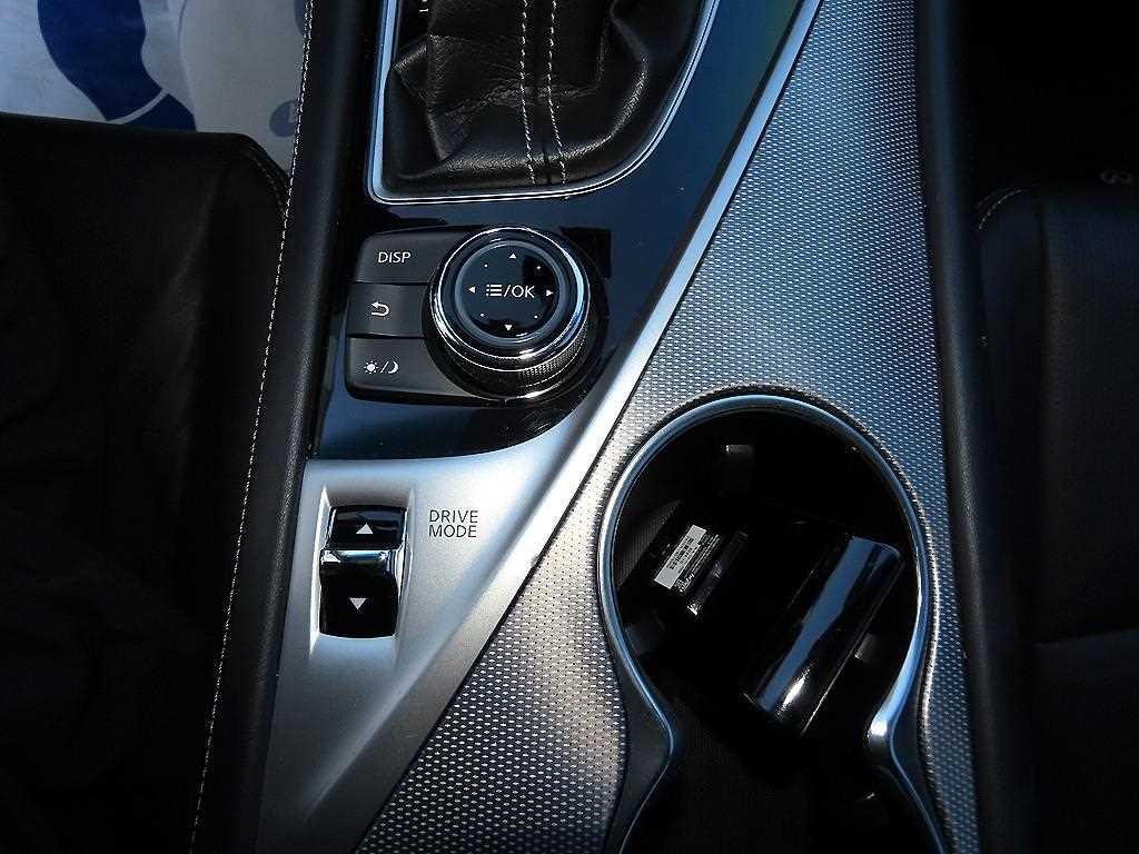 인피니티 Q Q50 2.2D 프리미엄 이미지 15