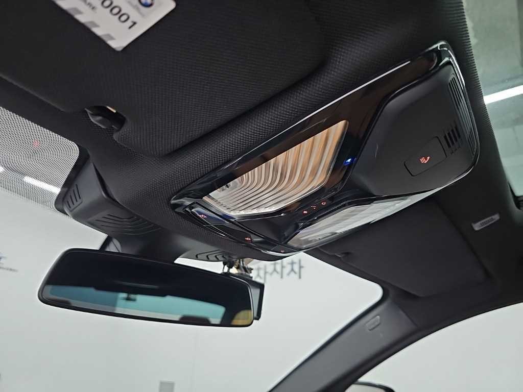 BMW 5시리즈 5시리즈 (G30) 520d M 스포츠 이미지 17