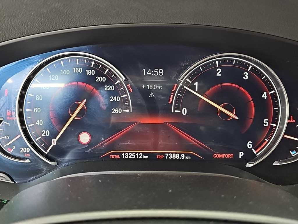 BMW 5시리즈 5시리즈 (G30) 520d M 스포츠 이미지 6