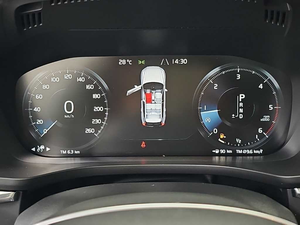 볼보 XC60 XC60(2세대) D5 AWD 인스크립션 이미지 6