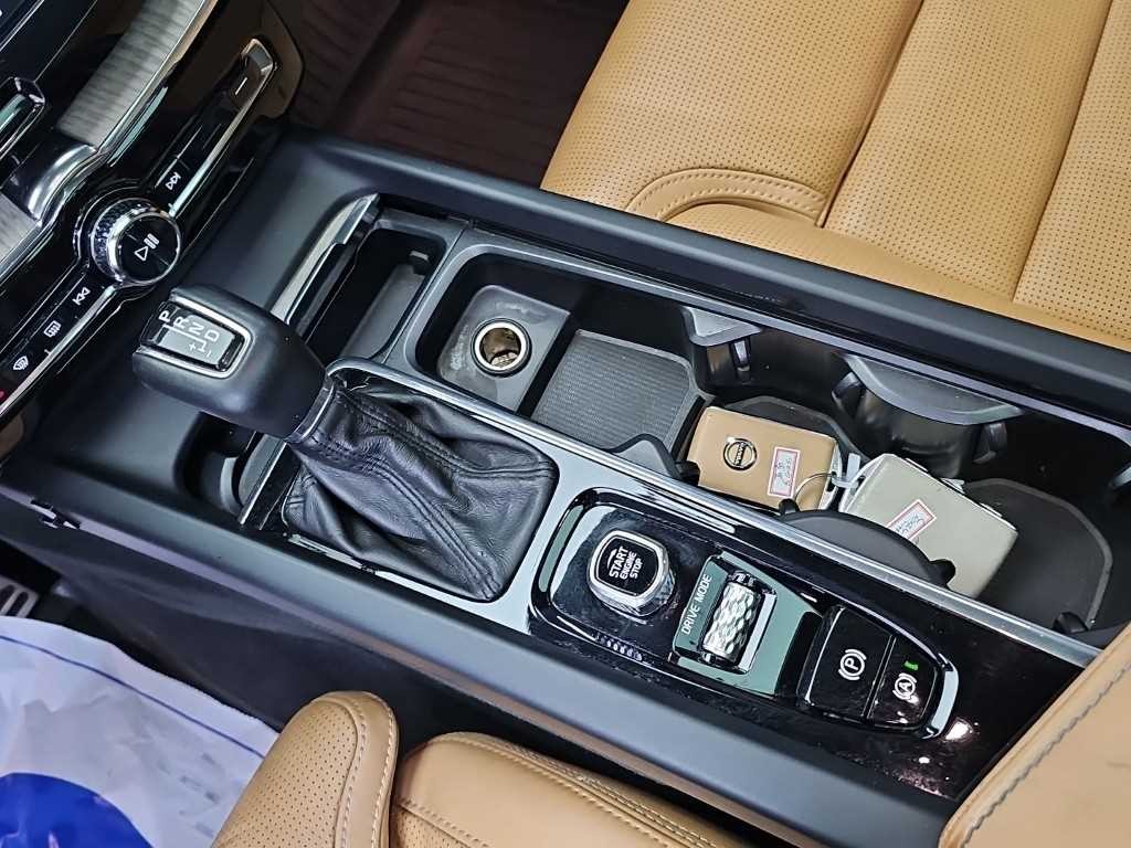볼보 XC60 XC60(2세대) D5 AWD 인스크립션 이미지 8