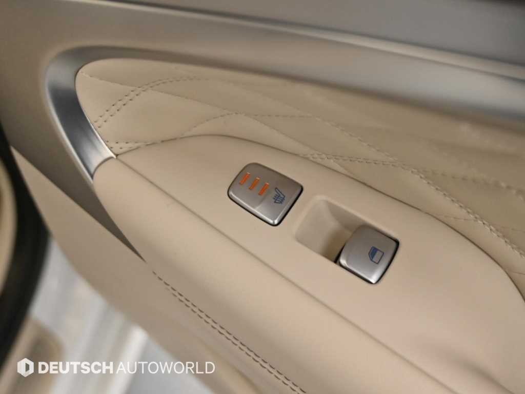 제네시스 G70 2.0T 엘리트 이미지 16