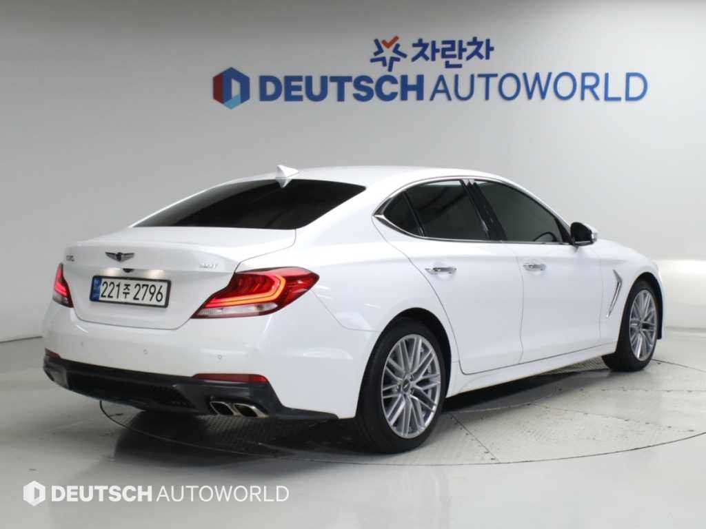 제네시스 G70 2.0T 엘리트 이미지 2
