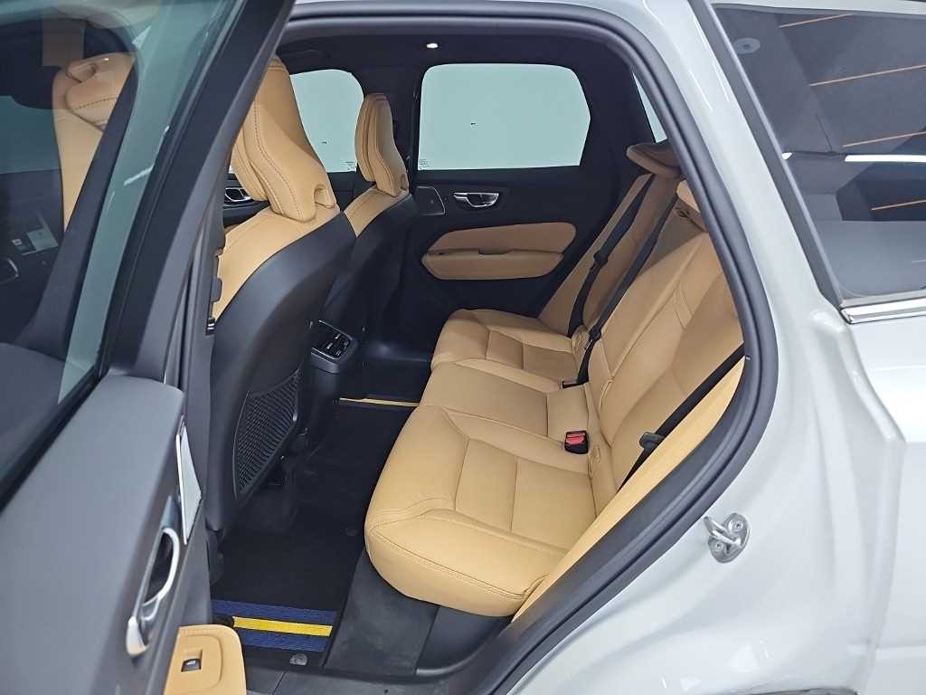 볼보 XC60 XC60(2세대) B5 AWD 플러스 브라이트 이미지 11