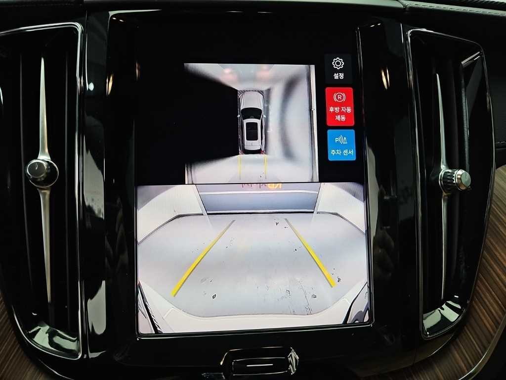 볼보 XC60 XC60(2세대) B5 AWD 플러스 브라이트 이미지 15