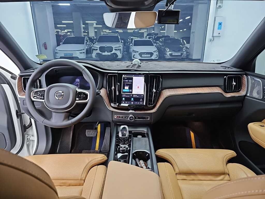 볼보 XC60 XC60(2세대) B5 AWD 플러스 브라이트 이미지 6