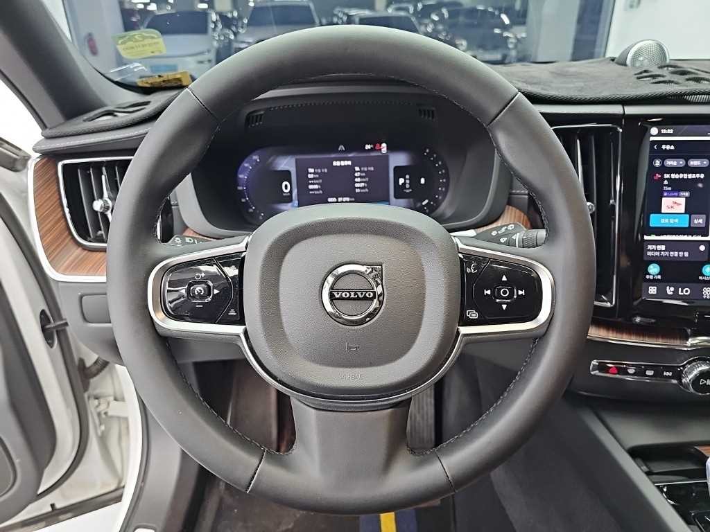 볼보 XC60 XC60(2세대) B5 AWD 플러스 브라이트 이미지 8