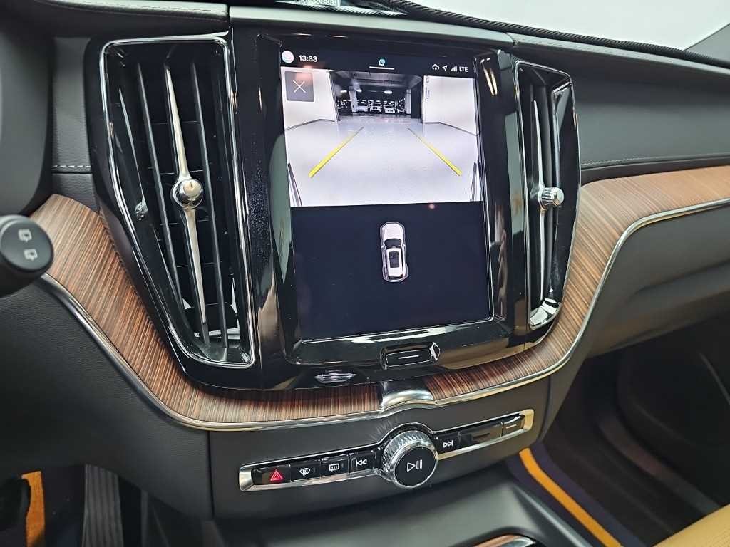 볼보 XC60 XC60(2세대) B5 AWD 플러스 브라이트 이미지 9