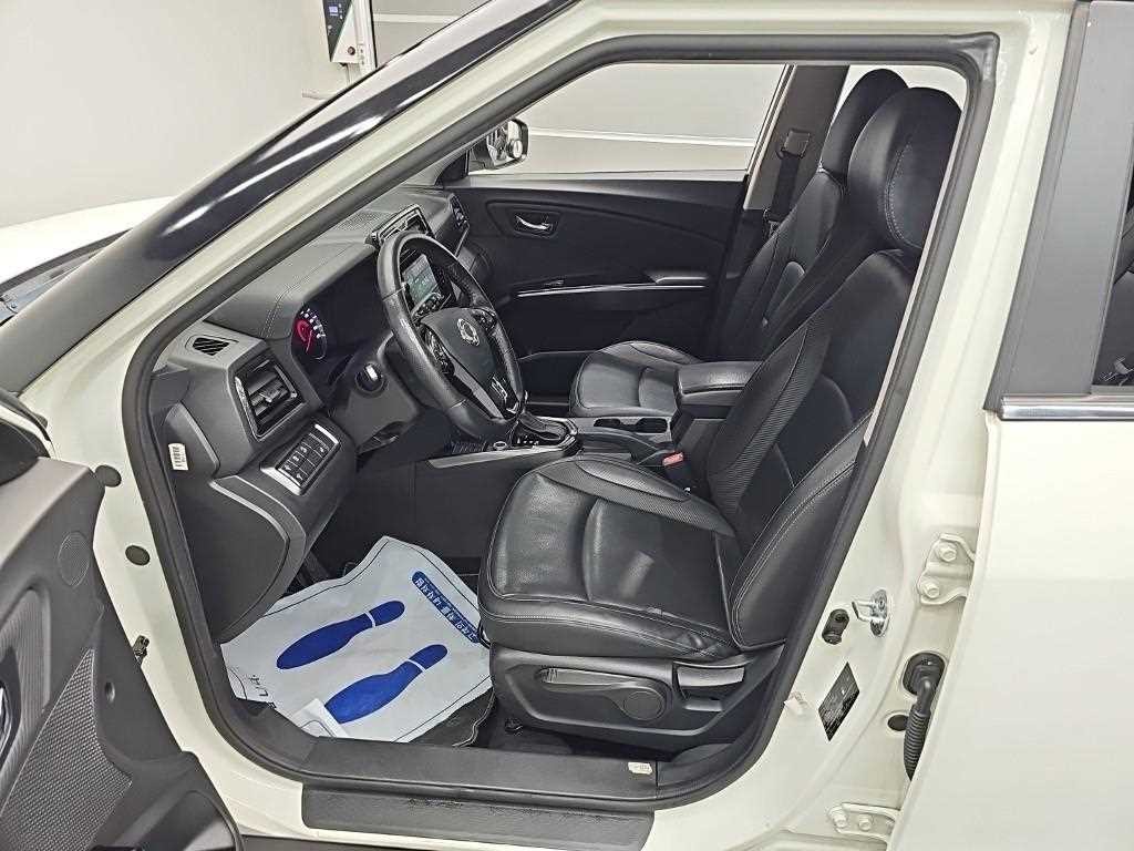 KG모빌리티(쌍용) 티볼리 베리 뉴 티볼리 2WD 가솔린 1.5 V3 이미지 11