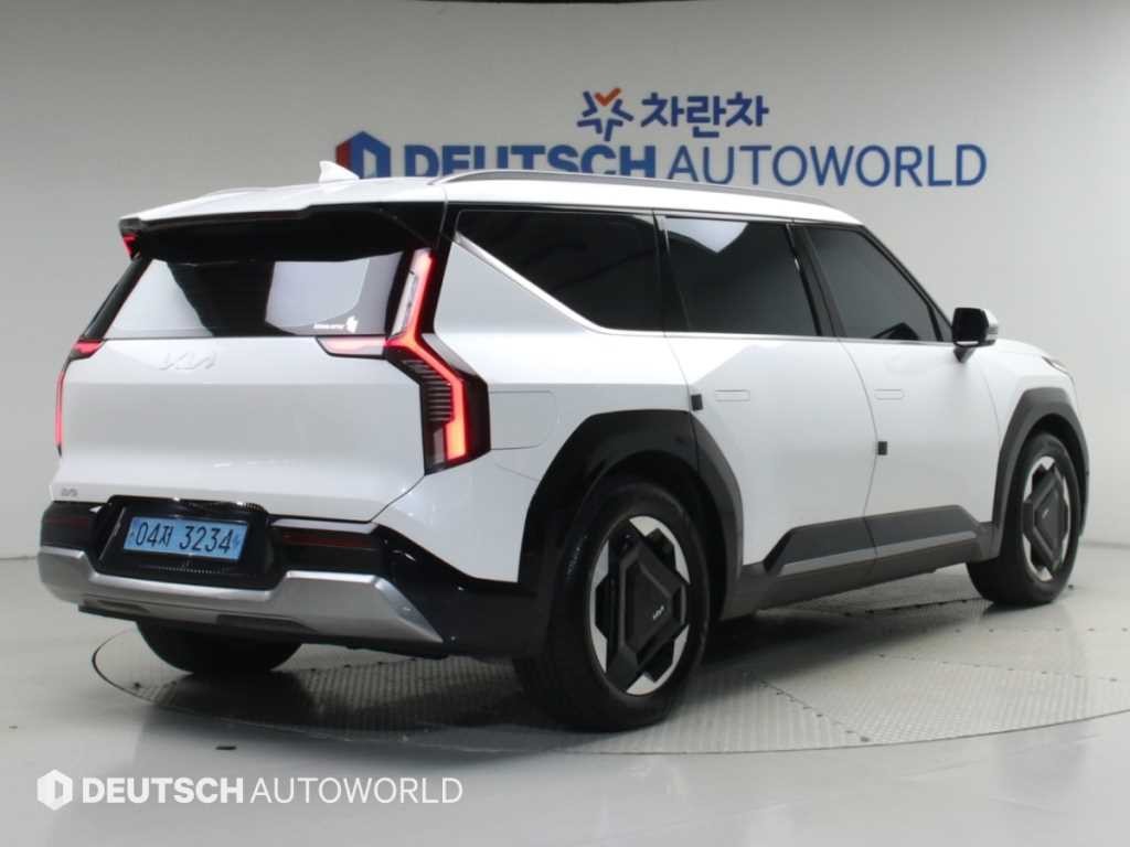기아 EV9 롱레인지 2WD 어스 이미지 2