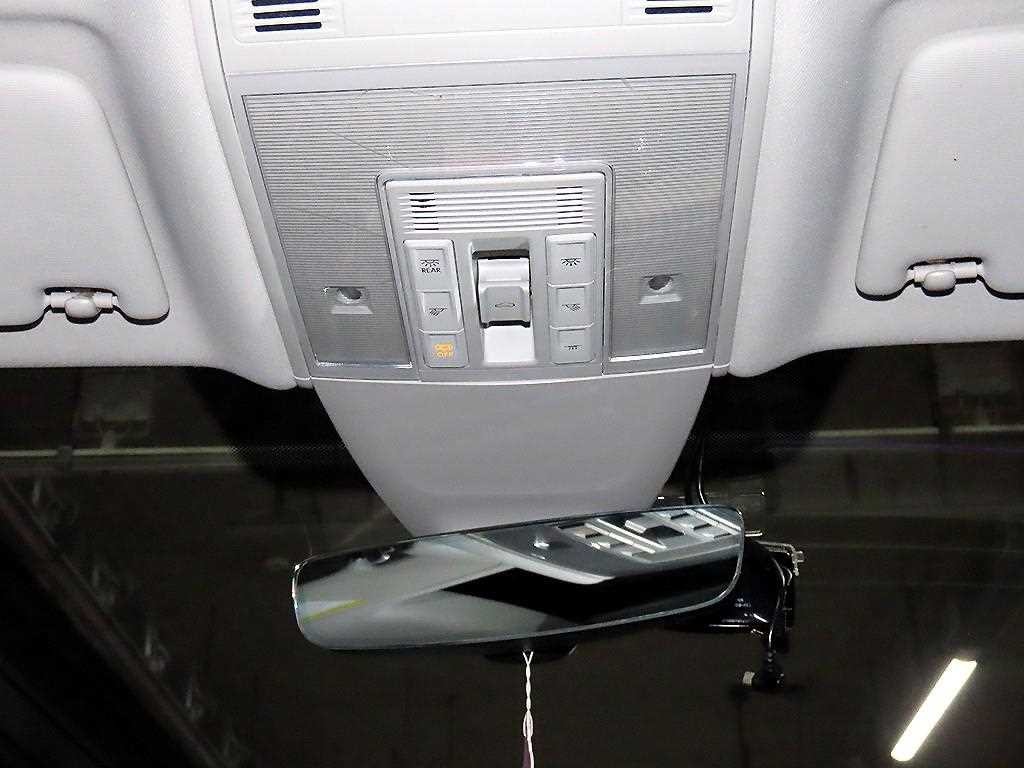 폭스바겐 아테온 2.0 TDI 엘레강스 프레스티지 이미지 15