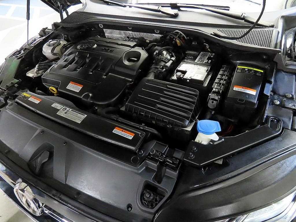 폭스바겐 아테온 2.0 TDI 엘레강스 프레스티지 이미지 19