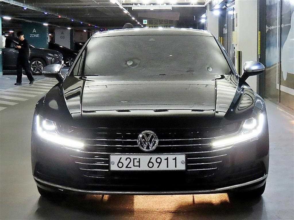 폭스바겐 아테온 2.0 TDI 엘레강스 프레스티지 이미지 2