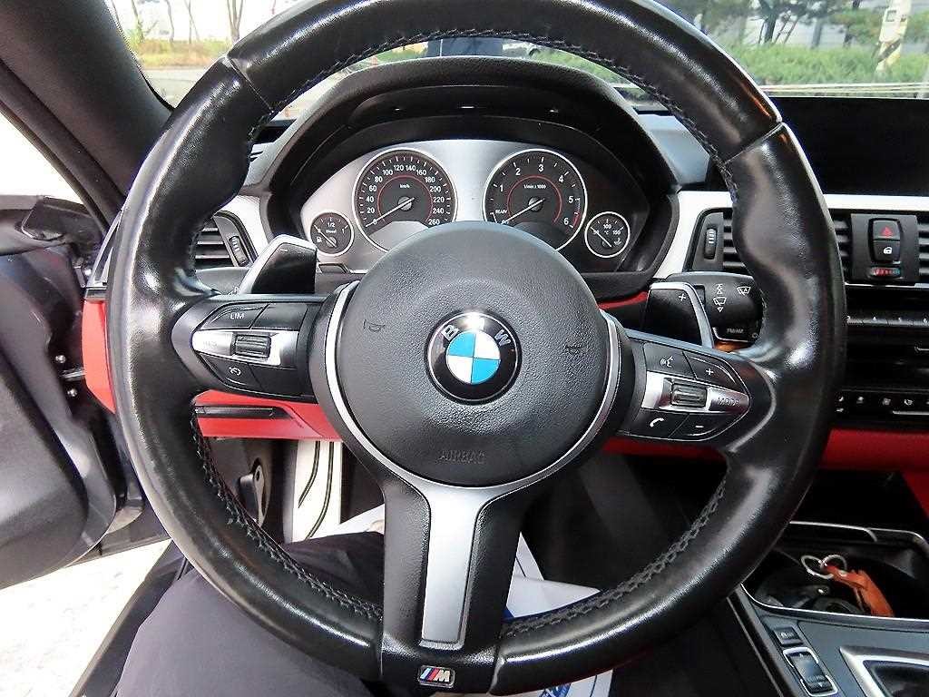 BMW 4시리즈 4시리즈 (F32) 420d 쿠페 M 스포츠 이미지 8
