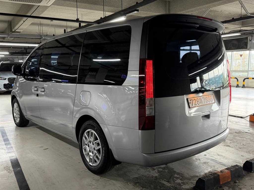 현대 스타리아 2WD 디젤 투어러 모던 11인승 이미지 6