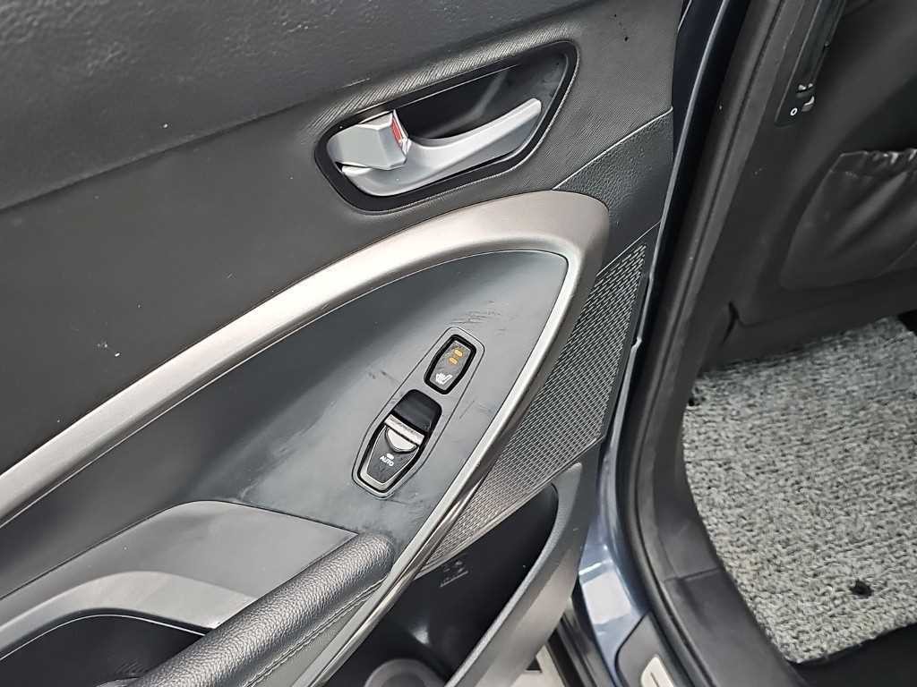 현대 맥스크루즈 더뉴맥스크루즈 E-VGT R2.2 2WD 프레스티지 이미지 14
