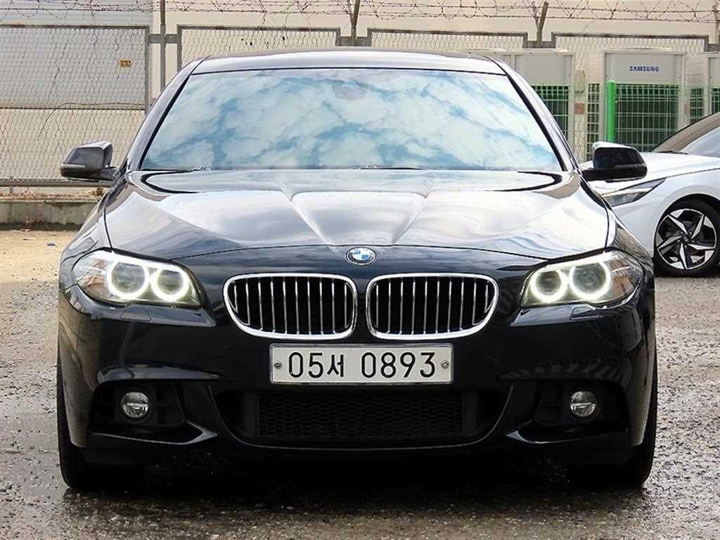 BMW 5시리즈 5시리즈 (F10) 528i xDrive M 에어로 다이나믹 이미지 1