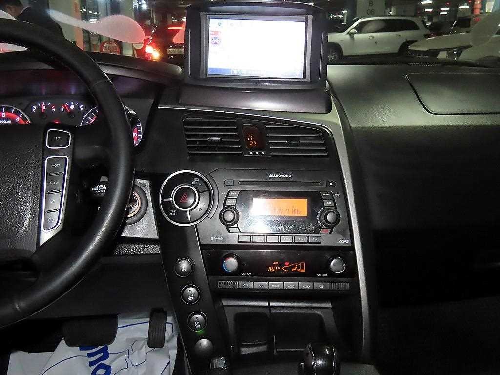 KG모빌리티(쌍용) 코란도 코란도스포츠 디젤 4WD CX7 패션 이미지 11