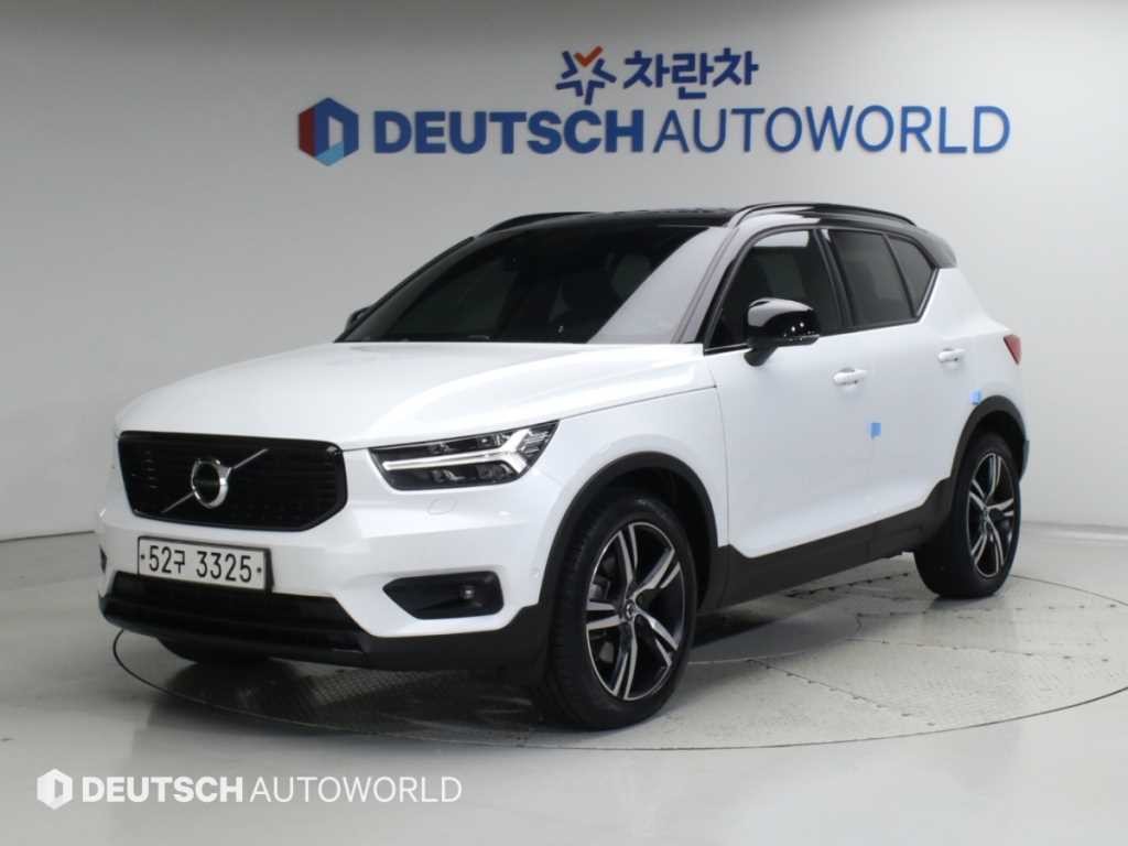 볼보 XC40 T4 4WD R-디자인 이미지 1