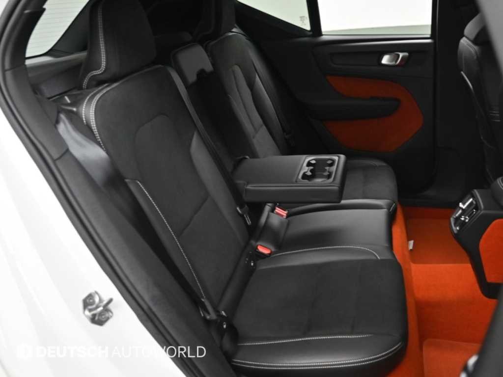 볼보 XC40 T4 4WD R-디자인 이미지 12