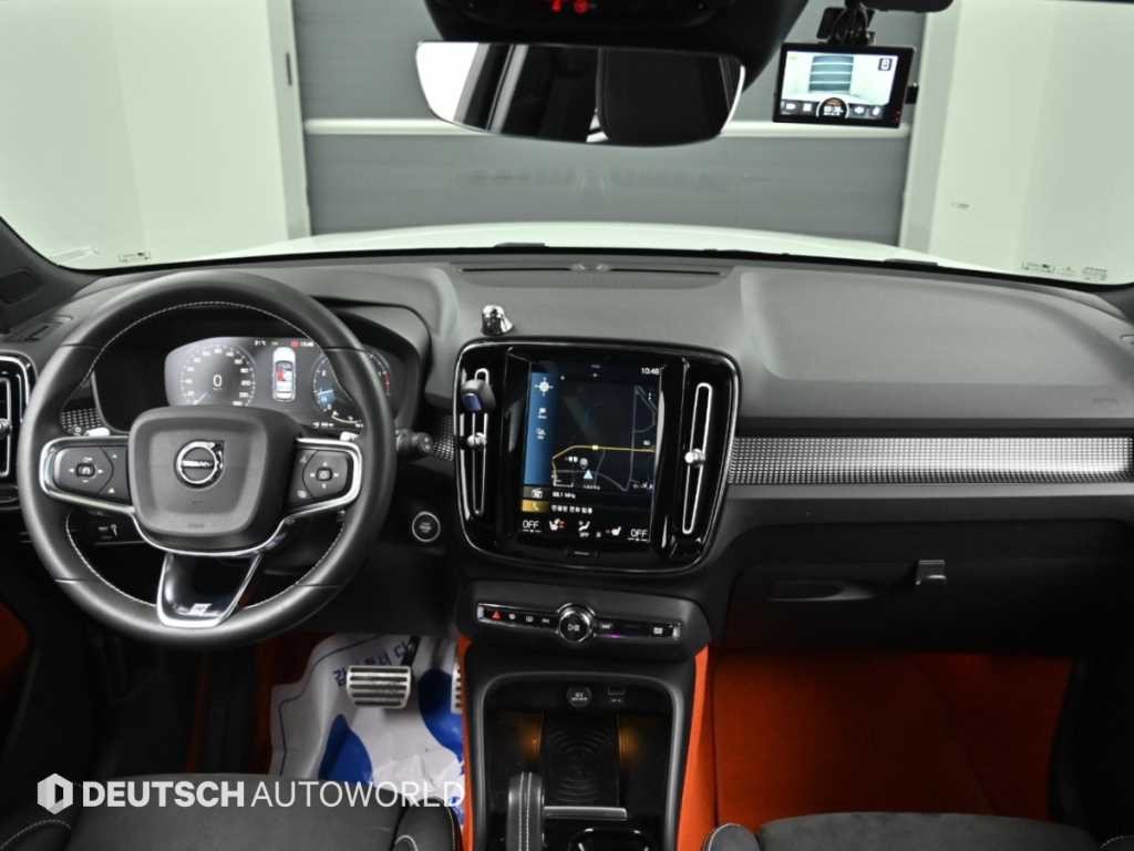 볼보 XC40 T4 4WD R-디자인 이미지 7