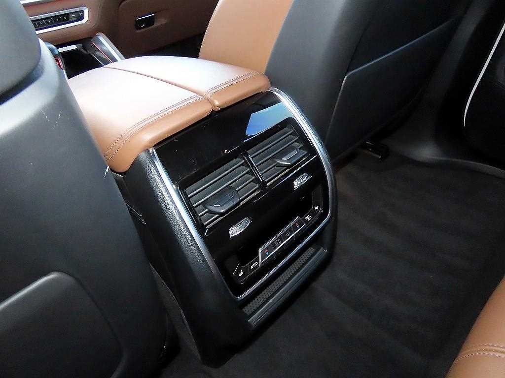 BMW X5M X5M (F95) 4.4 컴페티션 이미지 15