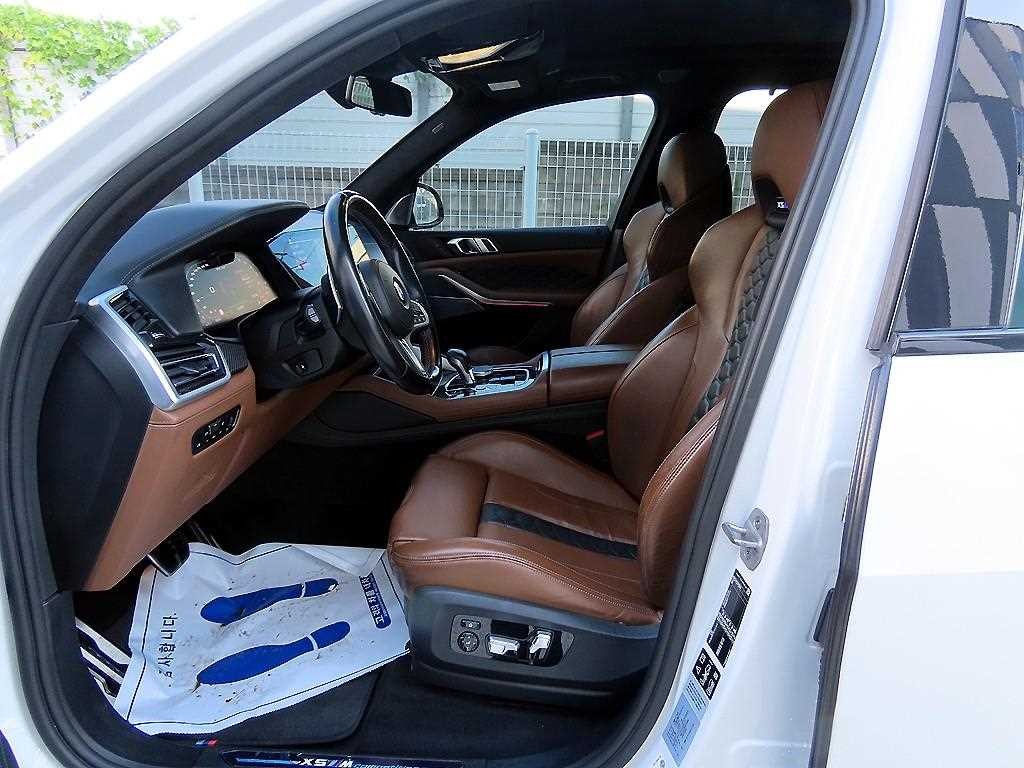 BMW X5M X5M (F95) 4.4 컴페티션 이미지 5