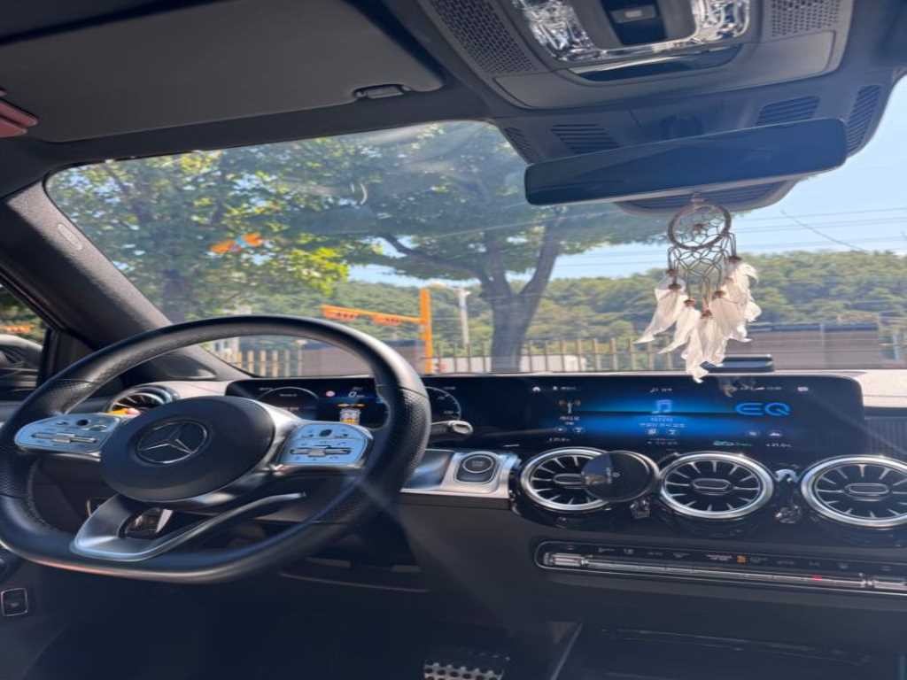 벤츠 EQB EQB (X243) EQB 300 4MATIC AMG 라인 이미지 6