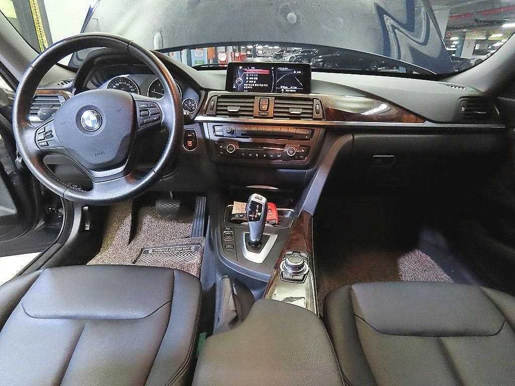 BMW 그란투리스모 3시리즈 GT (F34) GT 320D 이미지 10