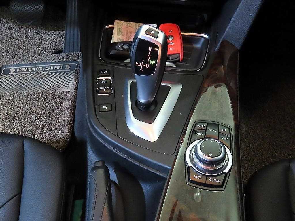 BMW 그란투리스모 3시리즈 GT (F34) GT 320D 이미지 12