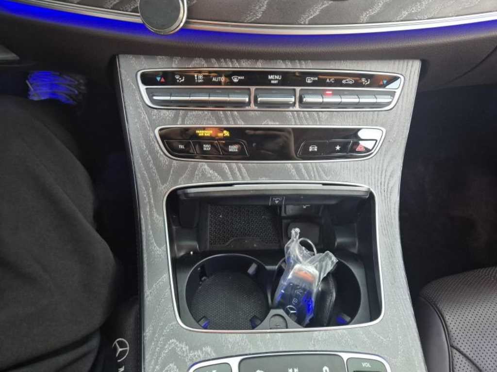 벤츠 CLS 클래스 CLS클래스 C257 CLS 450 4MATIC AMG Line 이미지 8