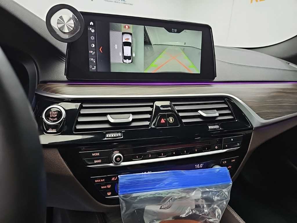BMW 5시리즈 5시리즈 (G30) 530i M 스포츠 플러스 이미지 10