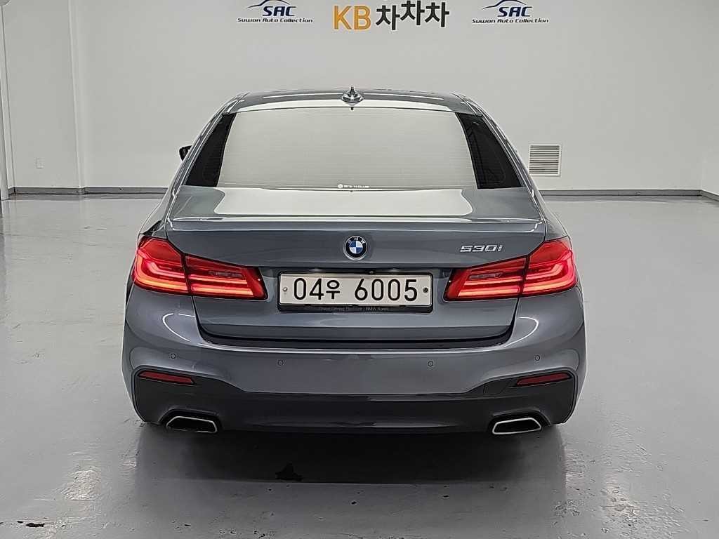 BMW 5시리즈 5시리즈 (G30) 530i M 스포츠 플러스 이미지 3